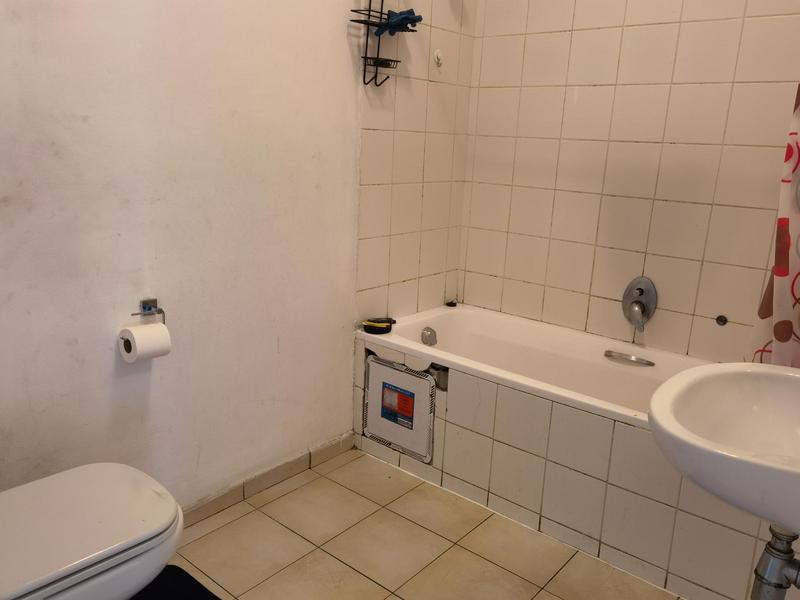 1 Bedroom Property for Sale in Goodwood Estate Western Cape